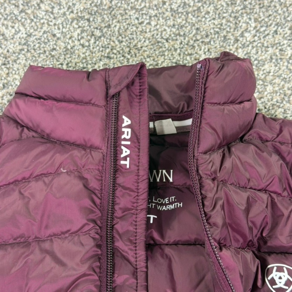 Ariat Ideal Down Vest Womens Medium Purple Puffer Packable Equestrian Zip Up - Picture 5 of 12